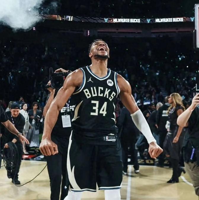 字母哥重要时刻出色发挥，掘金带队取胜！